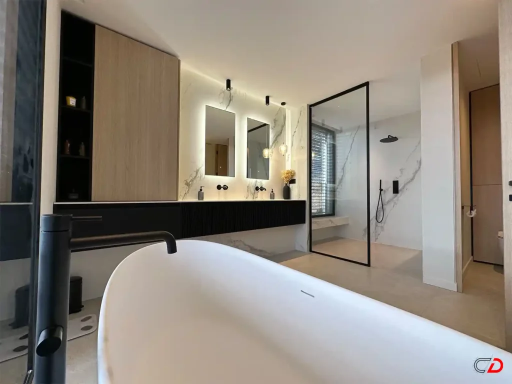 Salle de bain sur mesure chêne